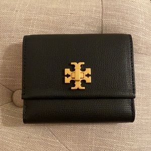 Tory Burch Medium Kira Wallet